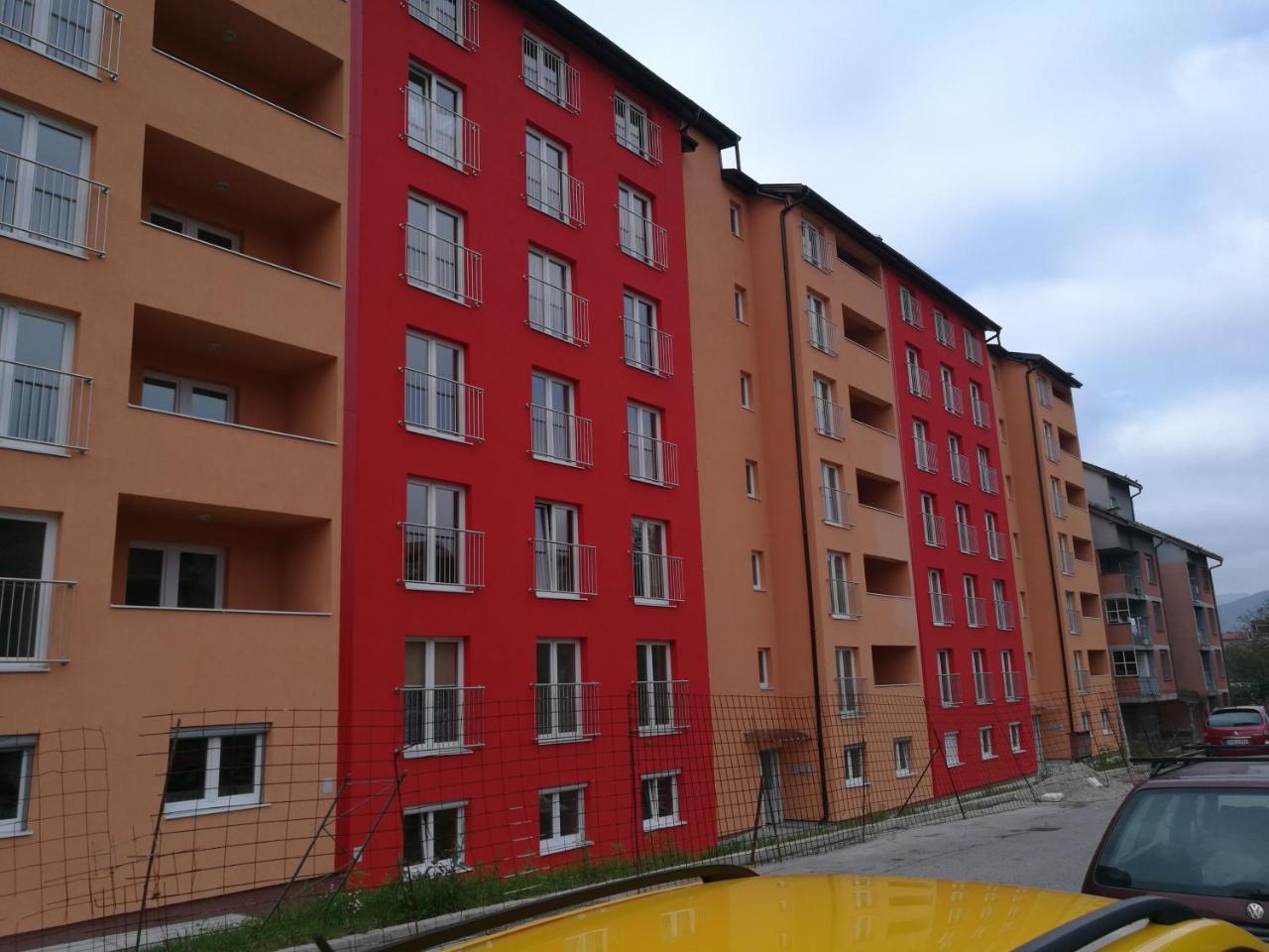 Studio Apartman زينيتشا المظهر الخارجي الصورة